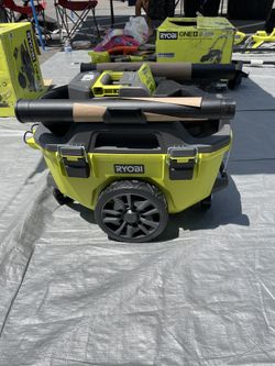 Se Vende Aspiradora Es De Batería 