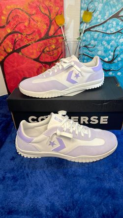 Converse All Star Low-Top Sneakers, size 10 men’s,/ women’s size 11.5 unisex.