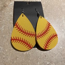Softball Moms.    Softball Earrings 