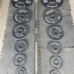 Complete Olympic Weight Set(45lb Bar 2x45lbs 2x35lbs 2x25lbs 2x10lbs 2x5lbs 2x2½)290lb with the Bar 