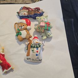 Set of 4 Ceramic Christmas Pins