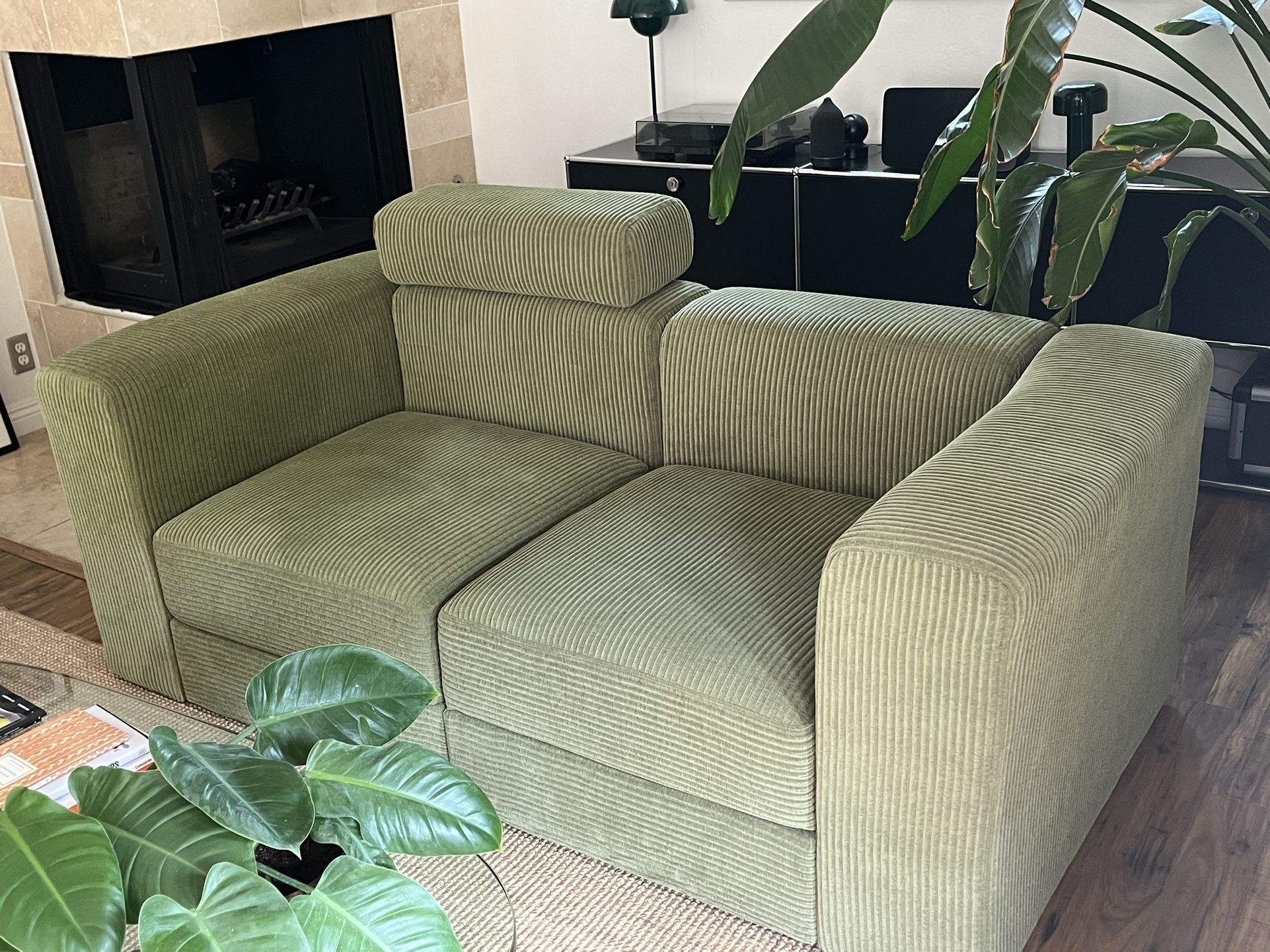 Sofa / Loveseat