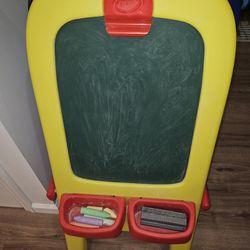 TOYSRUS Crayola Kids Magnetic Easel Drawing Dry Erase Double Sided Chalkboard