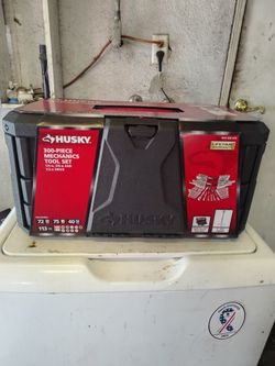 Husky 300-piece tool set