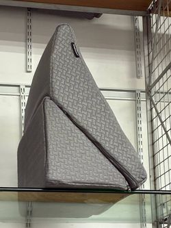 Adjustable cooling memory foam wedge pillow