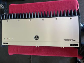 I have this USED Jl Audio Slash 1000/1v2 Mono Amplifier one of the CLEANEST ones out there for sale $600 OR BEST OFFER NO TRADES!!