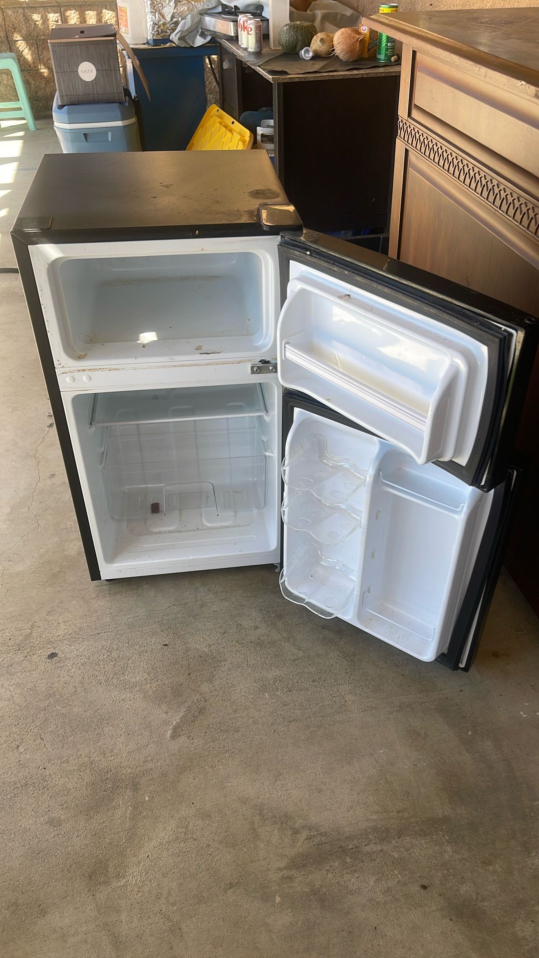 Have A Mini Fridge In Good Working Condition Inns Temecula For A$60