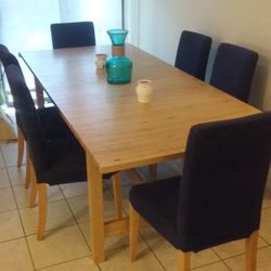 Wooden Table And 6 Chairs $480 Dlls. 