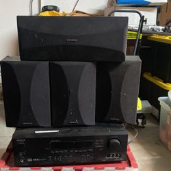 Onkyo  Receiver With 4 Speakers