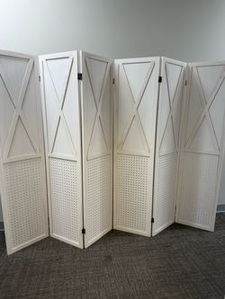 67”H, 6 Panel Pegboard Room Divider, 5.6Ft Pegboard Display Folding Privacy Screens, Wood Room Divider Peg Board Display Freestanding for Trade Show C