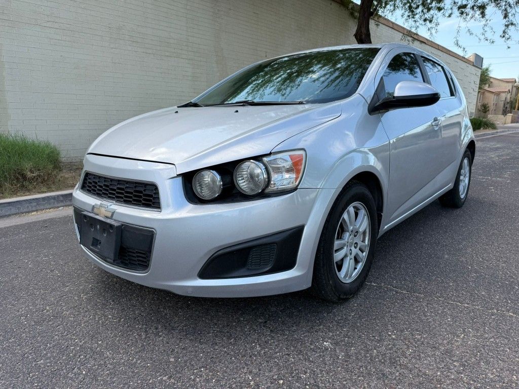 2013 CHEVY SONIC LT, GREAT ON GAS, RUNS GREAT, COLD AC, NICE CAR, FINANCE AVAILABLE 🚘