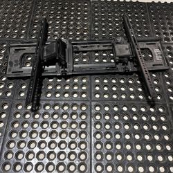 Adjustable TV Mount