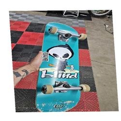 five source Brand New Fresh Skateboard - Ideal for Thrill Seekers and Gentle Riders