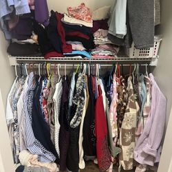 Huge Lot Of Women’s Chico’s/Nordys Clothes Size 6-8