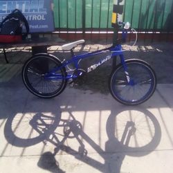 REDLINE 