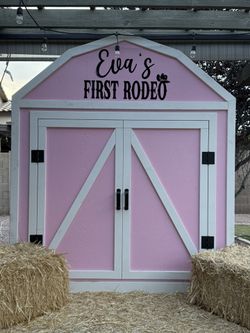 Barn Backdrop (baby’s 1st Rodeo)