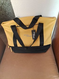 Purse Atley James NEW. 15 x 19.   $30.00