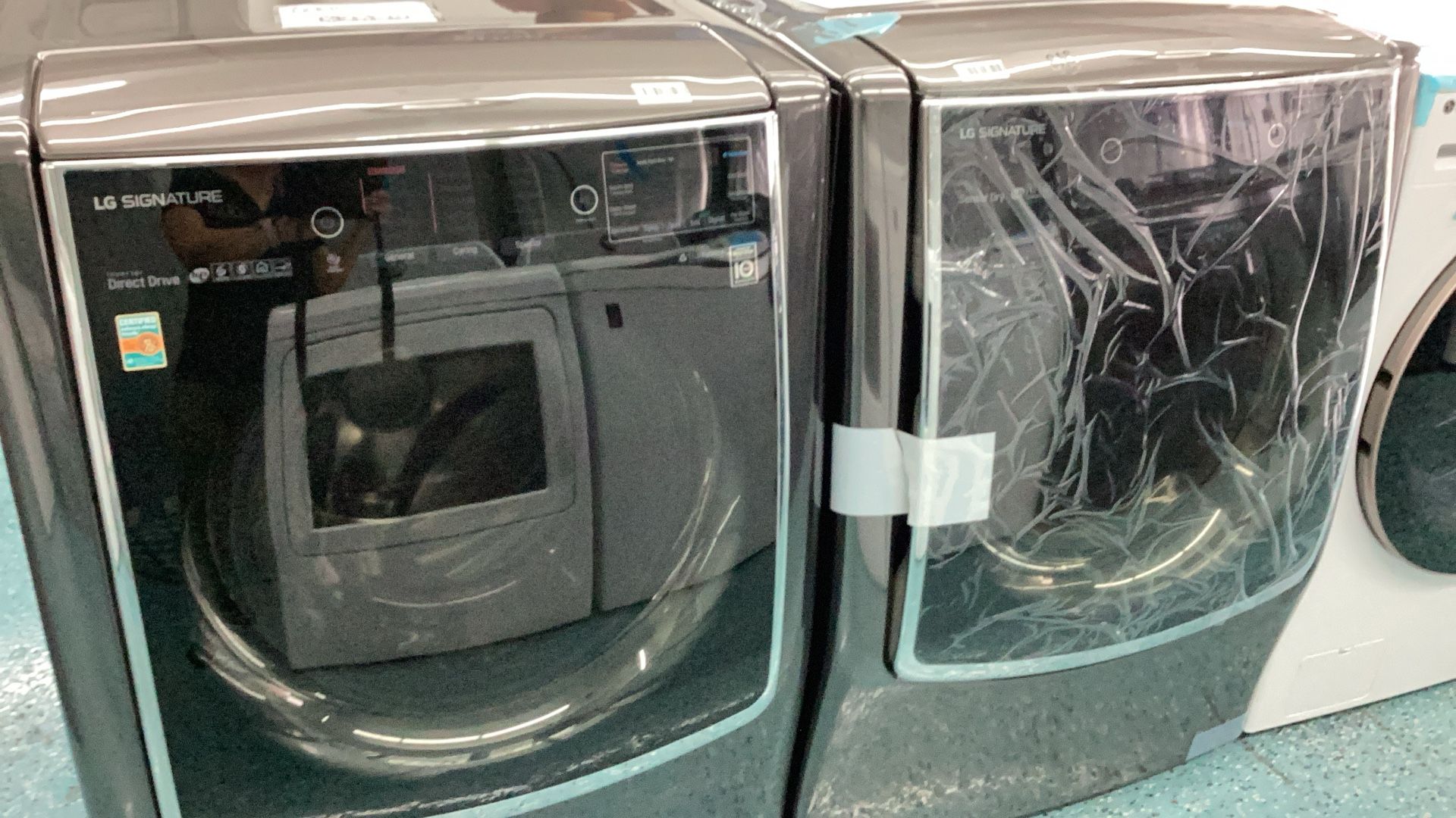 WASHER AND DRYER GAS LG SIGNATURE