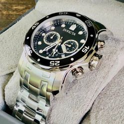 Brand New Men’s Invicta Watch Classy Watch For Men High Quality Authentic Invicta Black And Silver 