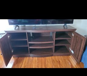 Entertainment center 125$ /OBO