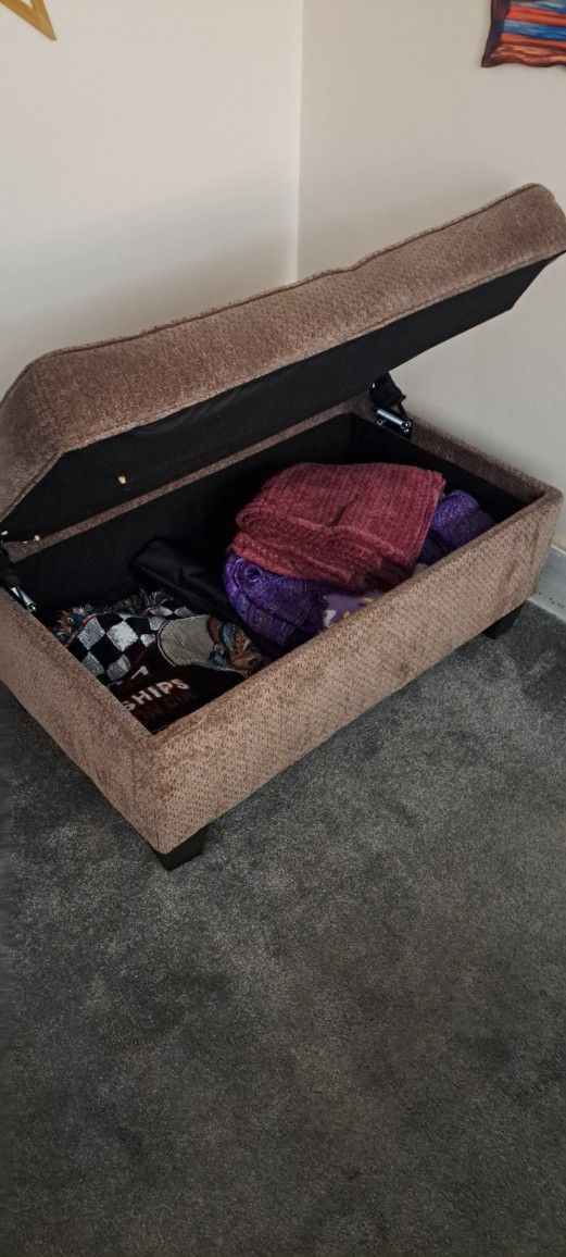 Living Room Furniture 