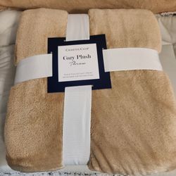 Plush Throw Blanket
