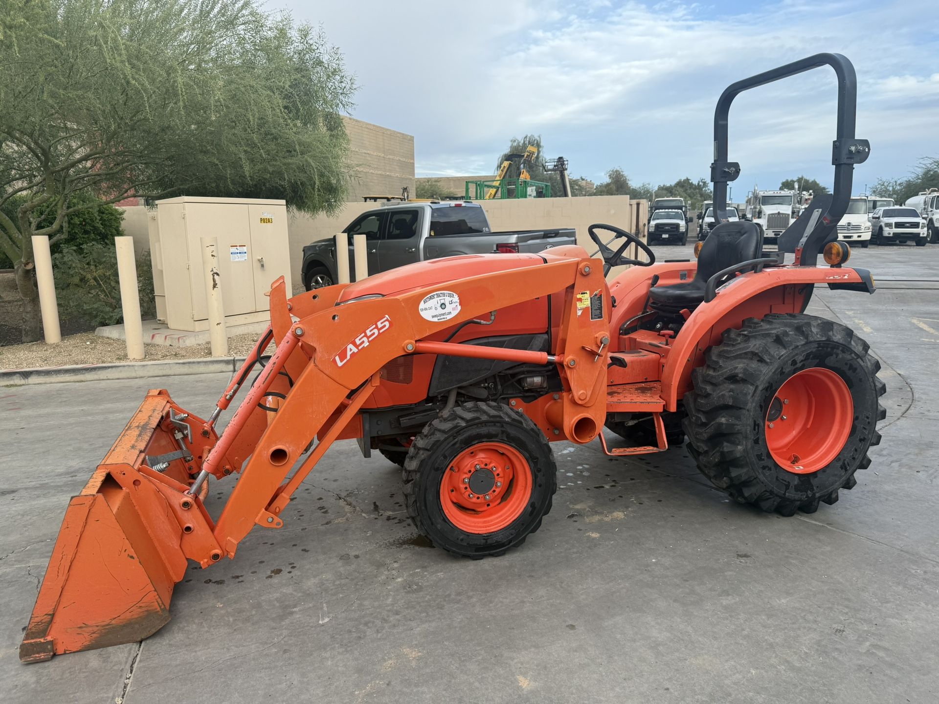 2017 Kubota Tractor L3901 Low Hours 
