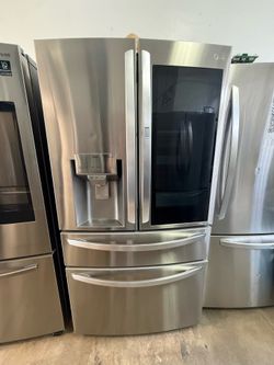Refrigerador LG pantalla de vidrio