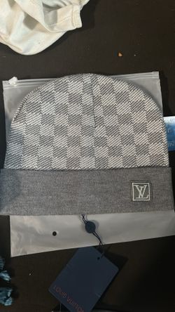 Lv hat