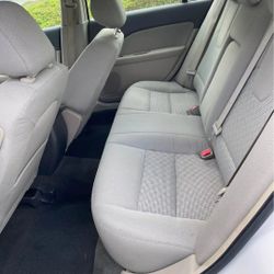 2010 Ford Fusion in good condition 