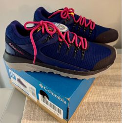 Hiking Shoes -Women’s NEW