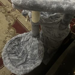 Playful cat tree ( already assembled, BRAND NEW)