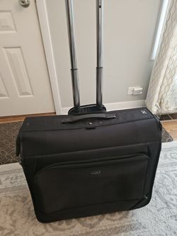 Delsey Light Weight Roller Garment Bag Suitcase Clean / Great Condition - Everything Works