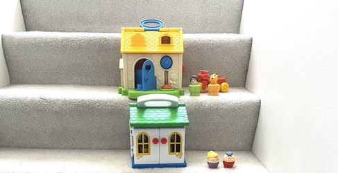 Two Vintage Play Houses. Little Tikes & Fisher Price ($15 Each Or Both $25)