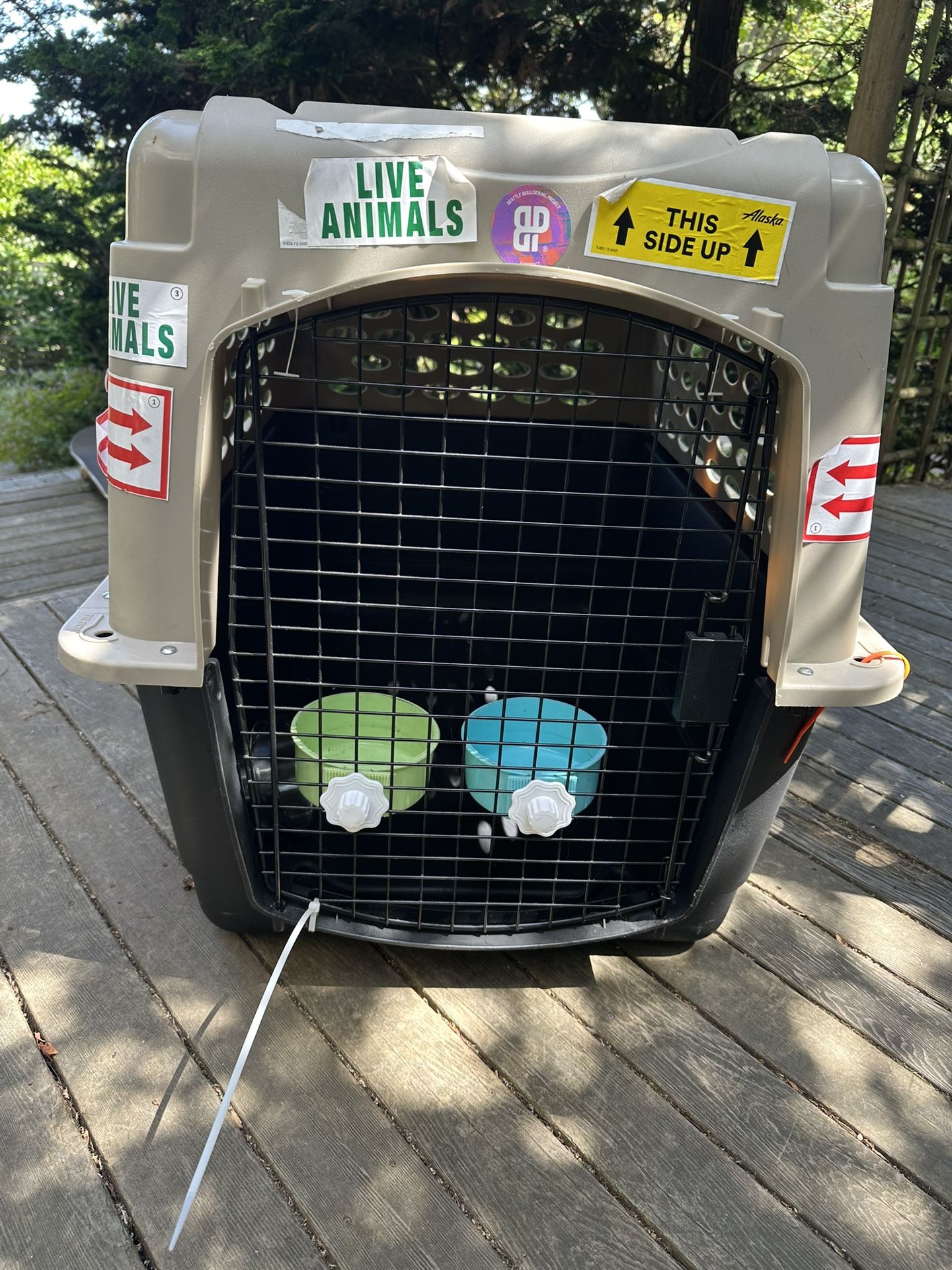 International Airline Approved Sky Kennel Dog Crate