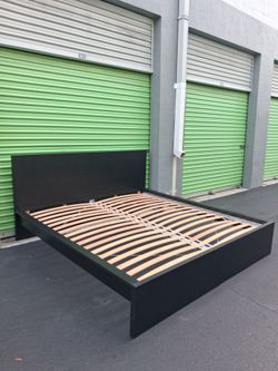 King bed frame