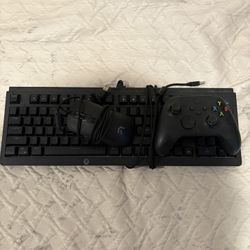 Keyboard And Xbox Controller 
