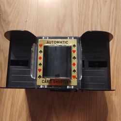 Card Shuffler Machine Battery Powered ..Brand New!