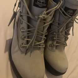 Mens Size 9 Timberland Boots