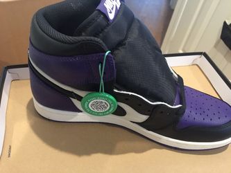 Air Jordan 1 retro high purple toe Sz 10