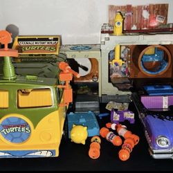 VTG TMNT Playset & Vehicle Lot