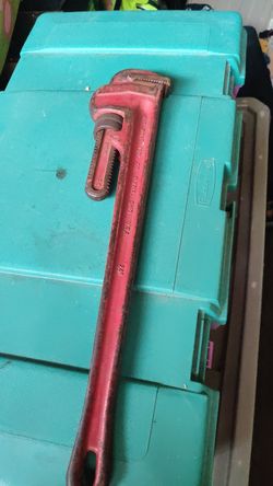 24" pipe wrench