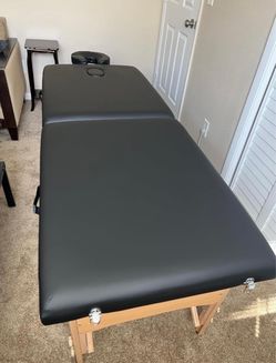Portable Folding Massage Table with Headrest