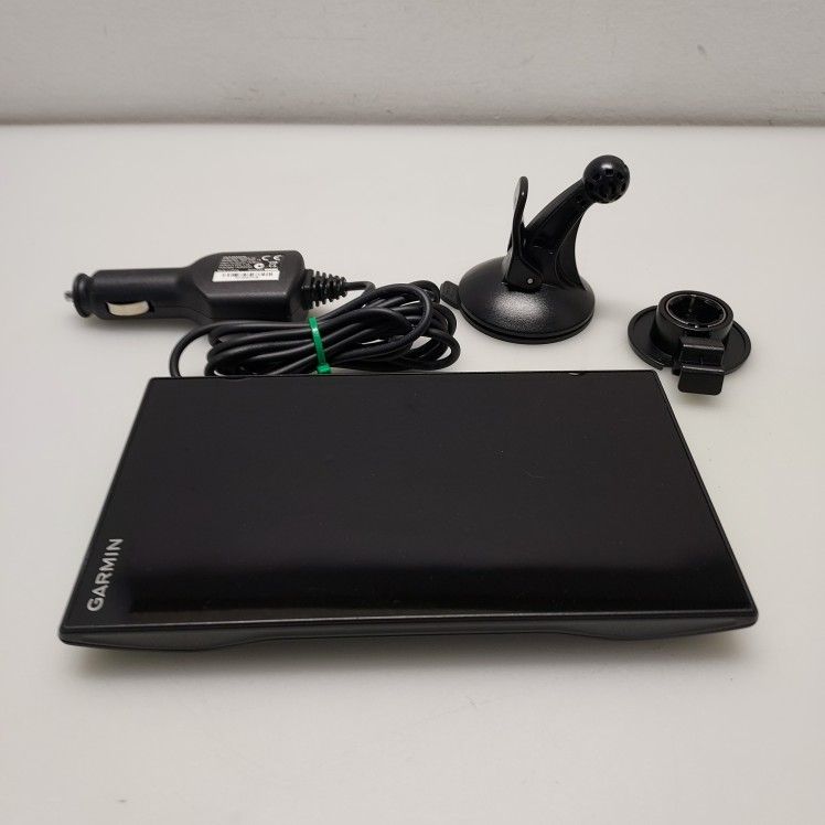 GARMIN DRIVESMART 7 GPS NAVIGATION NA LMT-S 7" LIFETIME MAPS TRAFFIC BUNDLE EWC