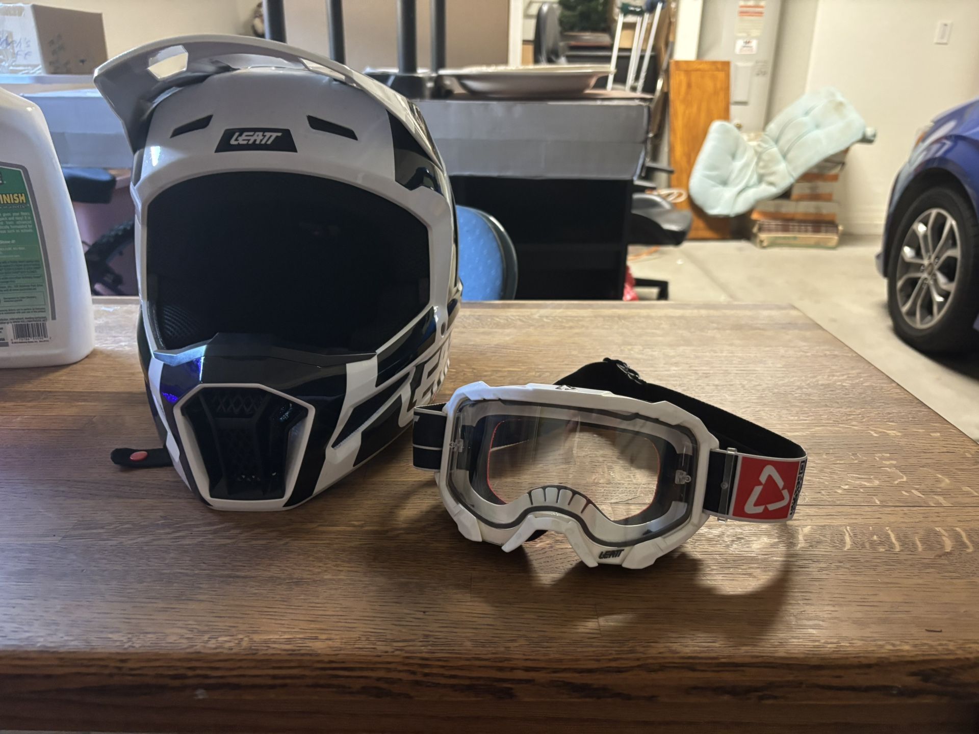 Leatt 3.5 Helmet and 4.5 Velocity Goggle Kit