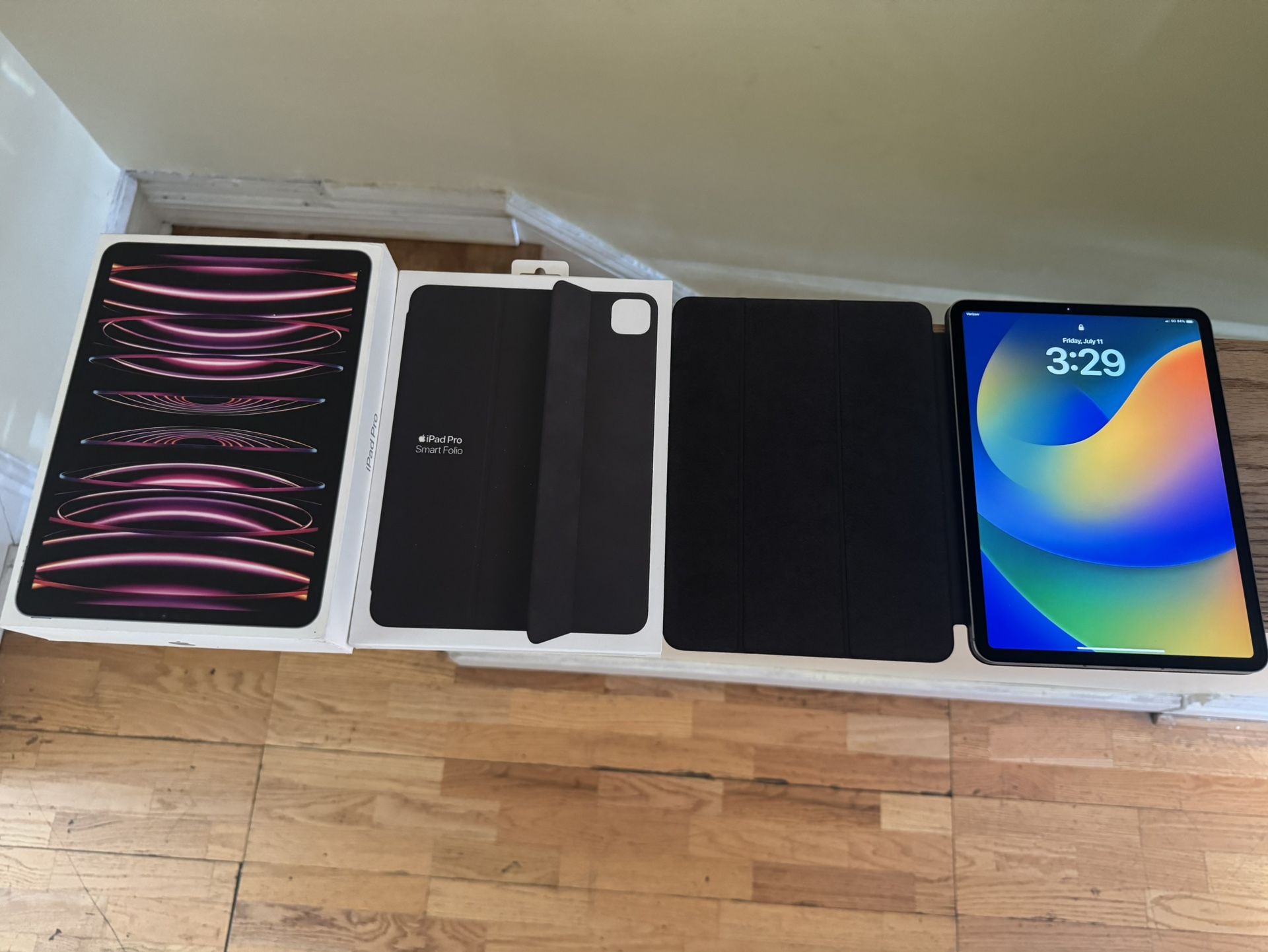Apple iPad Pro 11 Inch (4th Gen) - WiFi + Cellular 512GB Space Gray - Excellent Condition