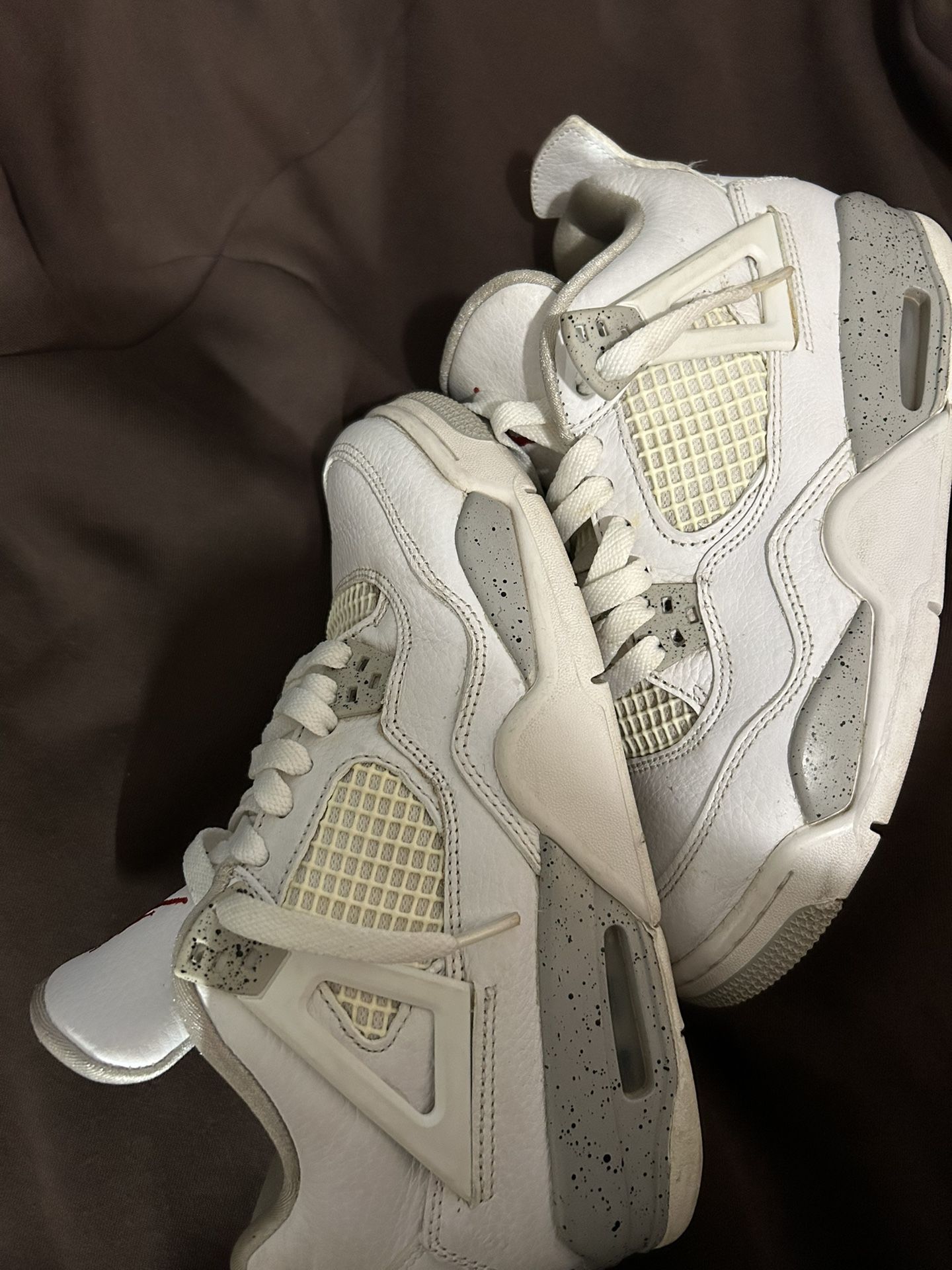 Jordan 4 Oreo No Box Size 6Y. 40$