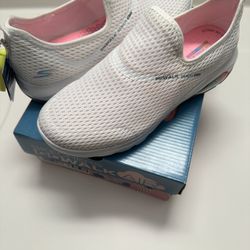 Skechers Go Walk 