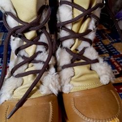 Sorel Nanook Womens Size 7 Fur Lined
