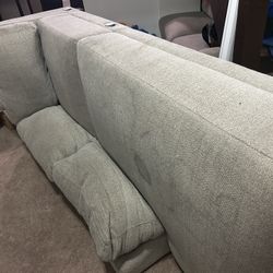 Couch (Free)